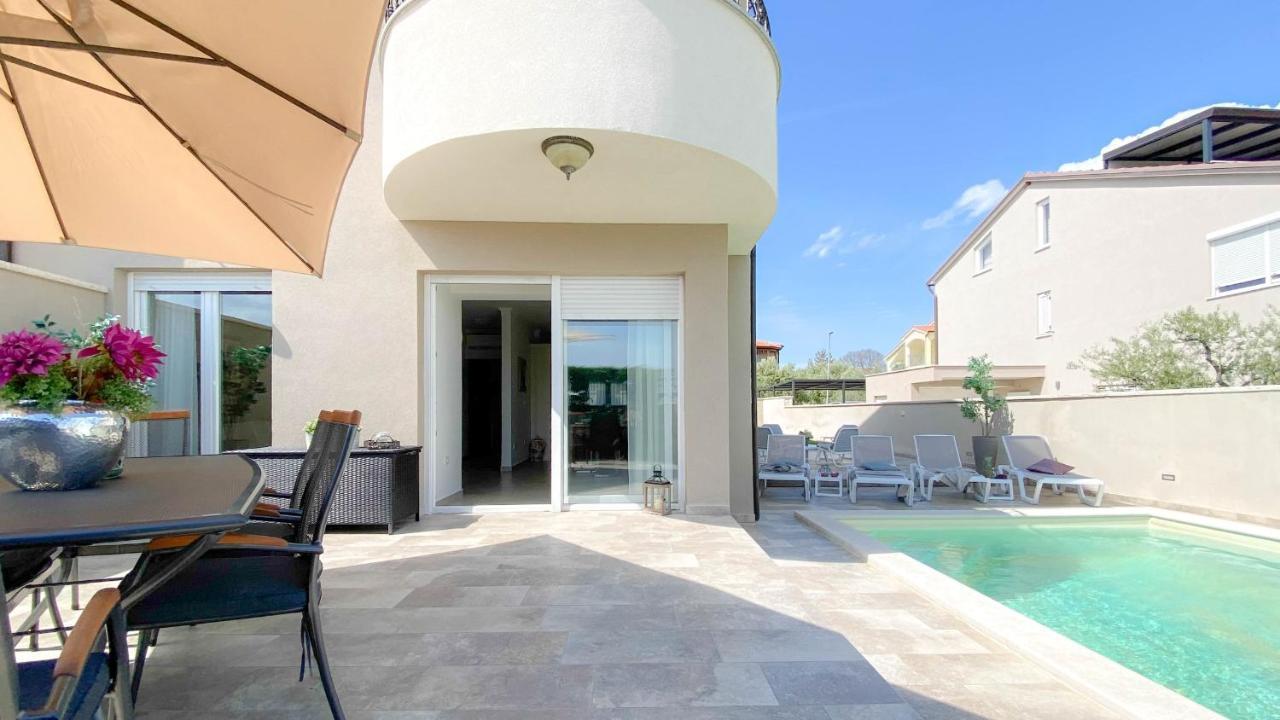 Bužinija Casa Hana מראה חיצוני תמונה